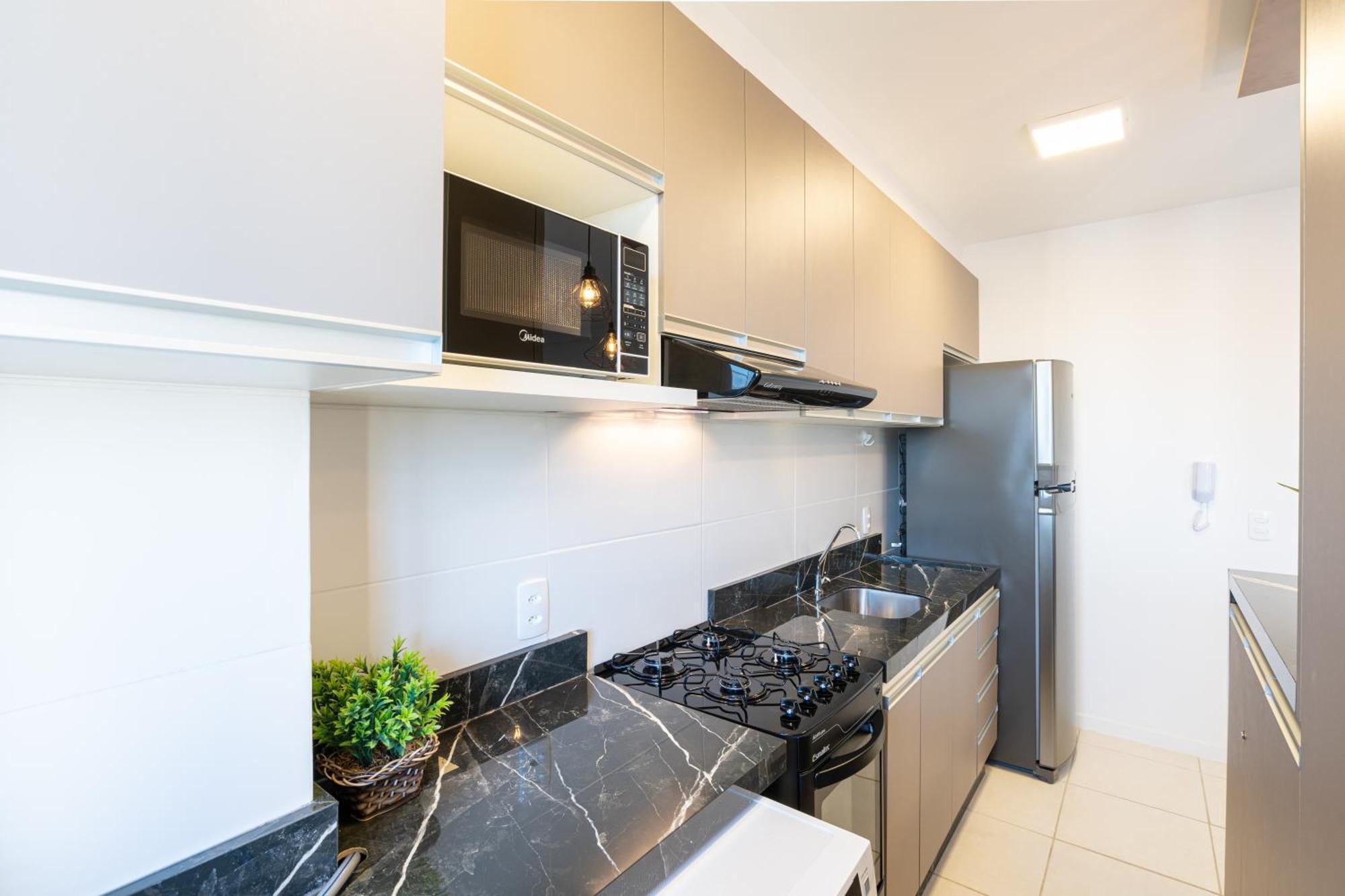 Completos A 15min Beto Carreiro Com Wi-fi Churrasqueira Em Com Piscina Portaria 24h Ideal Familia Apartamento Piçarras