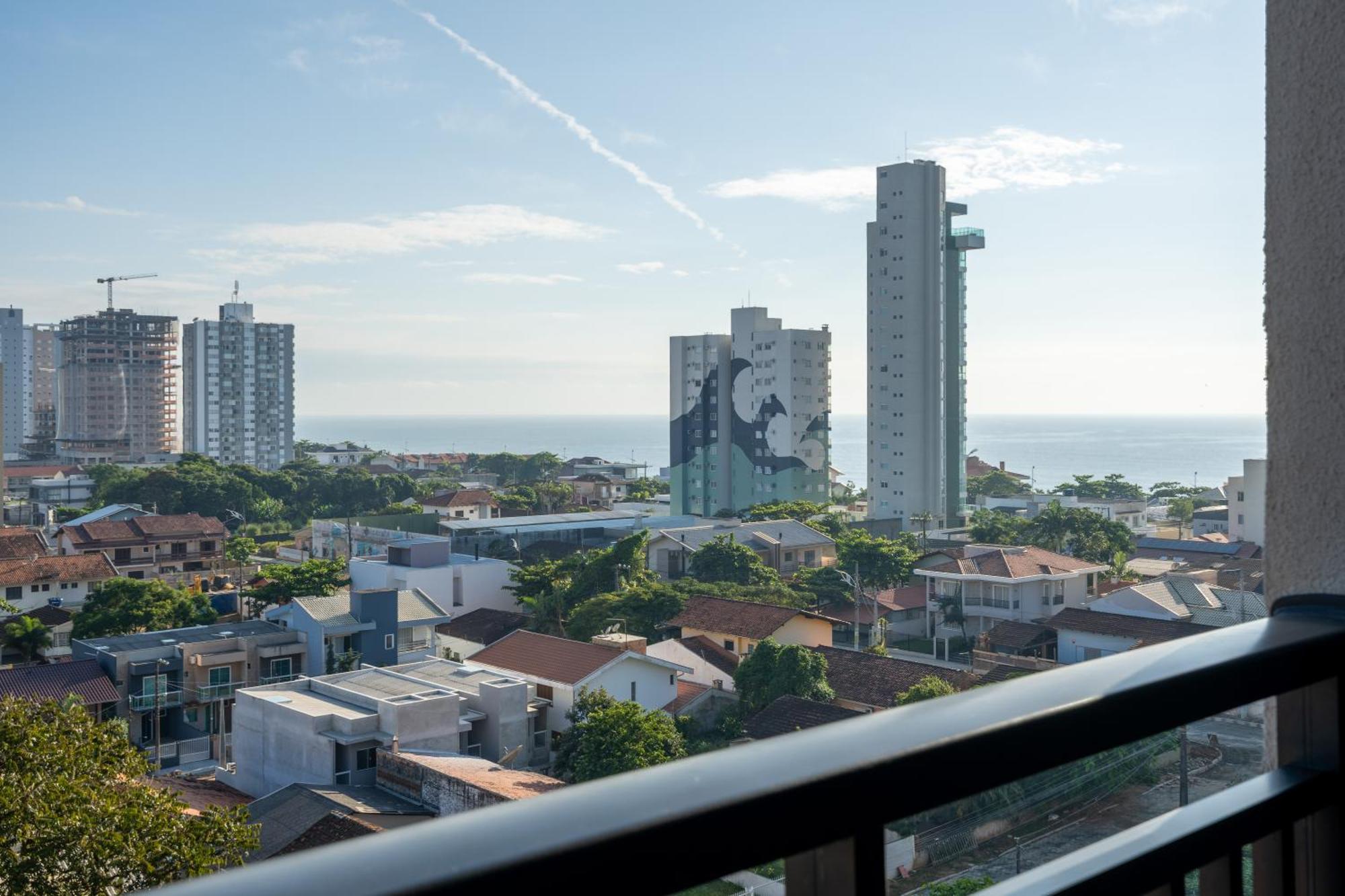 Completos A 15min Beto Carreiro Com Wi-fi Churrasqueira Em Com Piscina Portaria 24h Ideal Familia